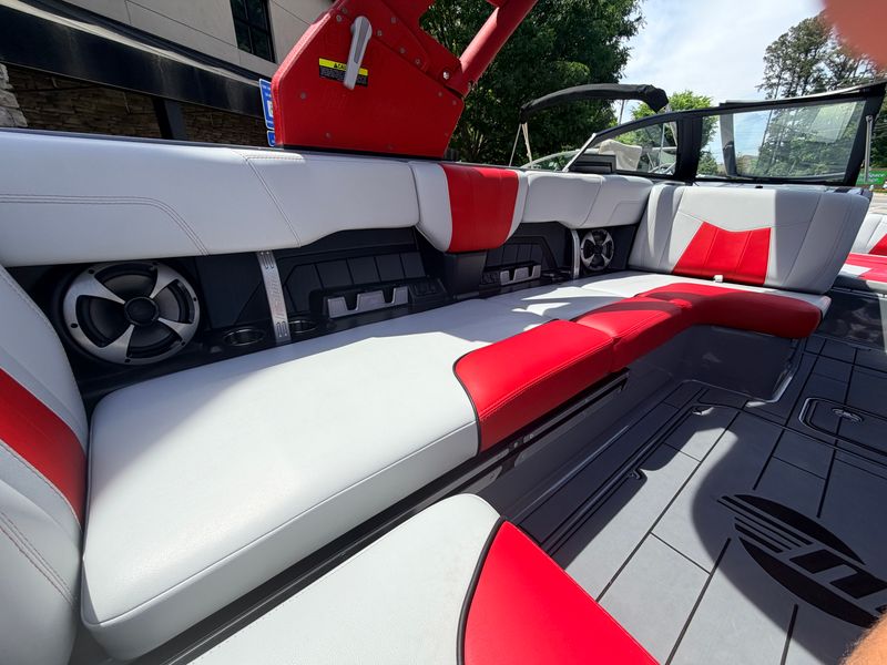 Boat Image 15