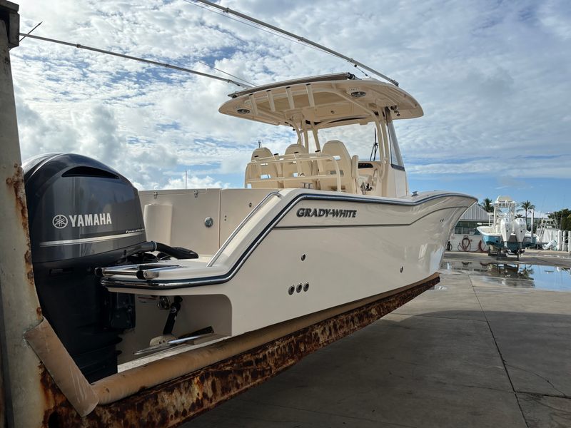 2021 Grady white Canyon 326