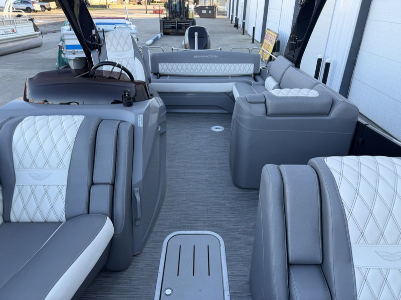 Boat Image 8