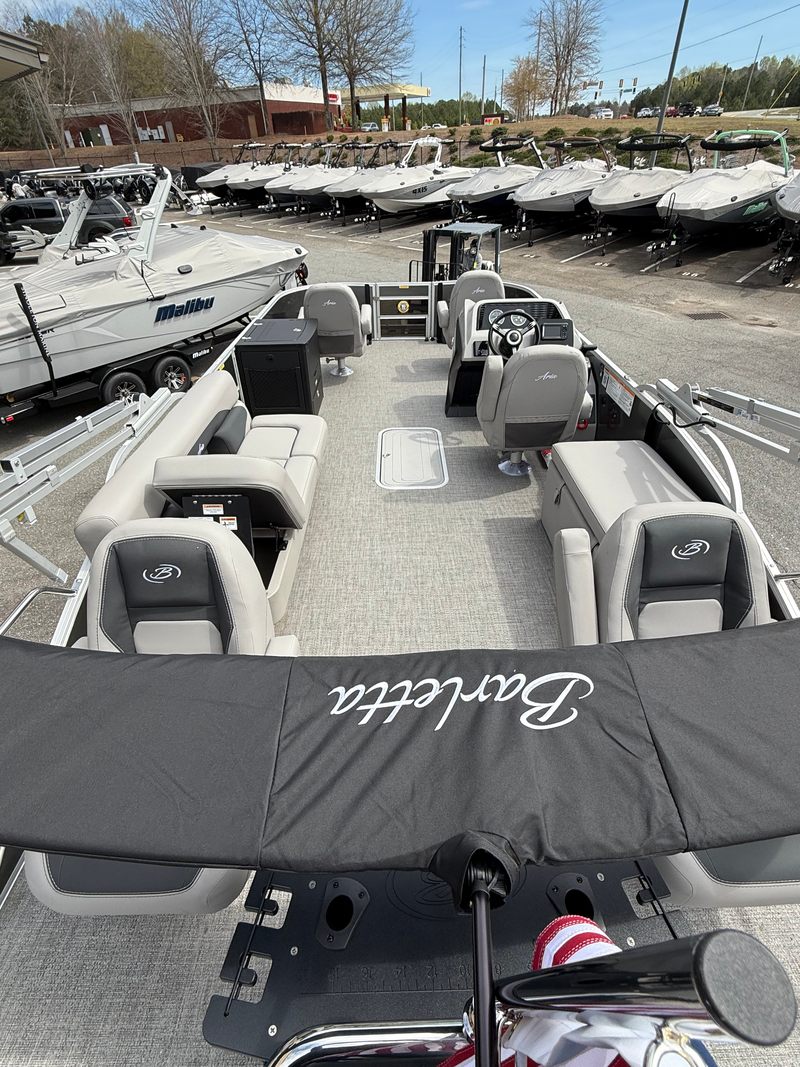 Boat Image 14