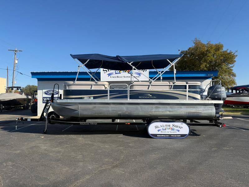 2011 Bennington 24 SLI